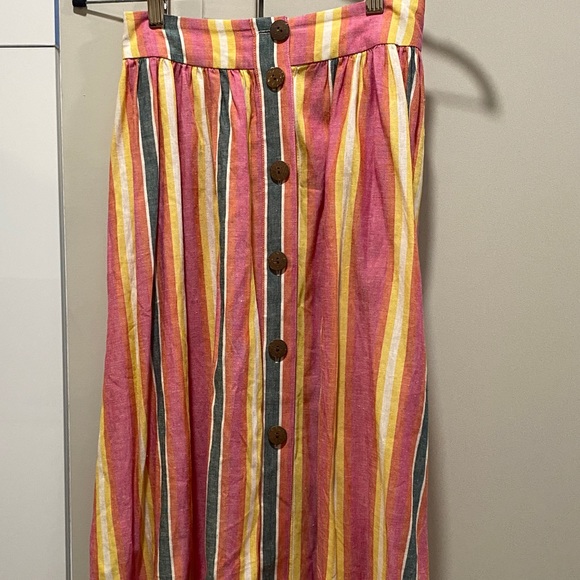 BCBGeneration matching skirt and top pink set - Picture 5 of 7